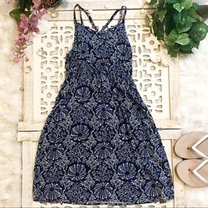 Old Navy Blue and white patterned sun dress 12